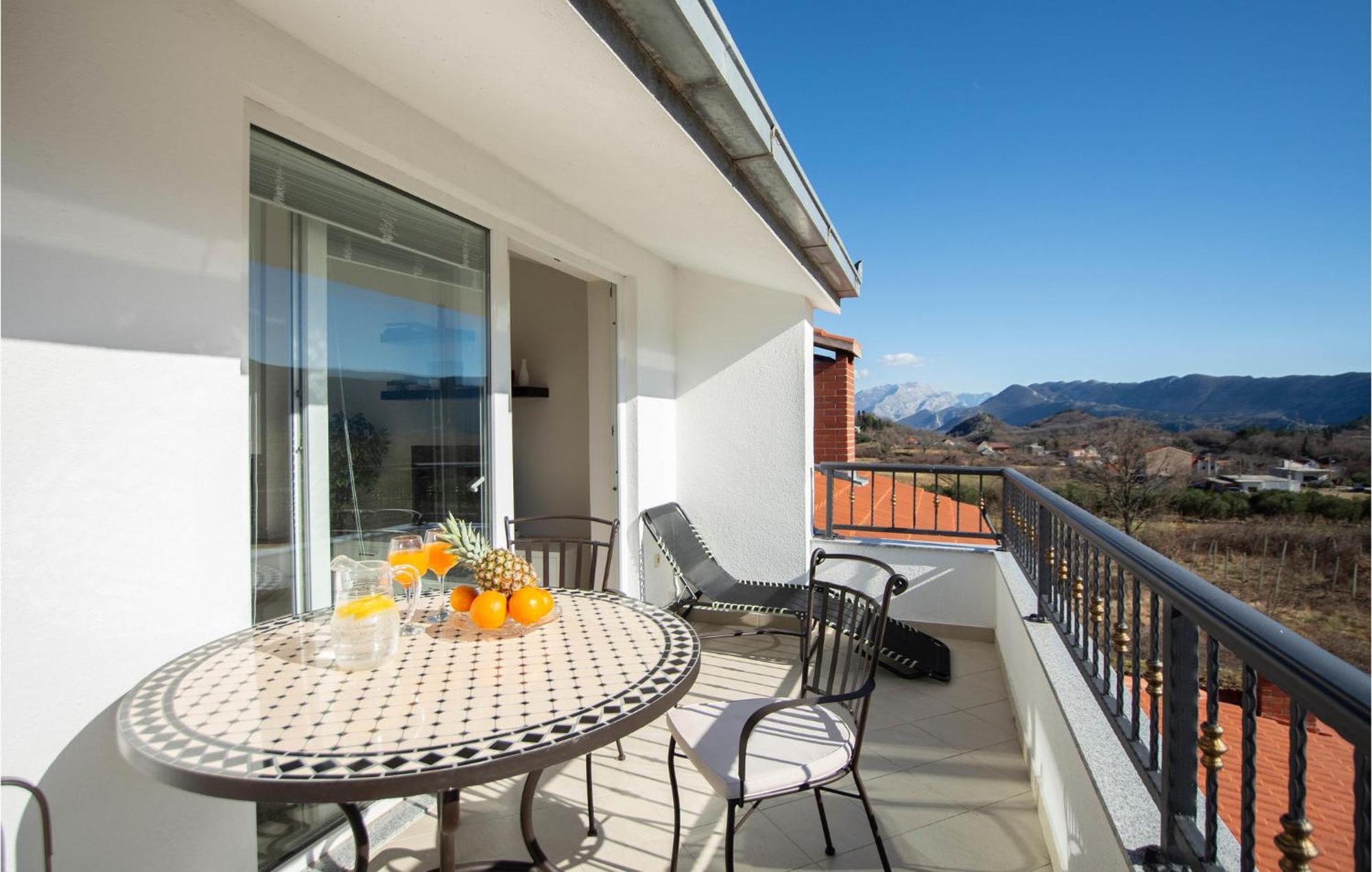 Nice Apartment In Ostrvica With Kitchen Exterior foto